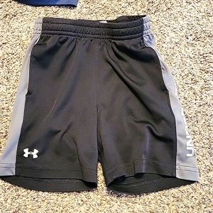 2t UA shorts
